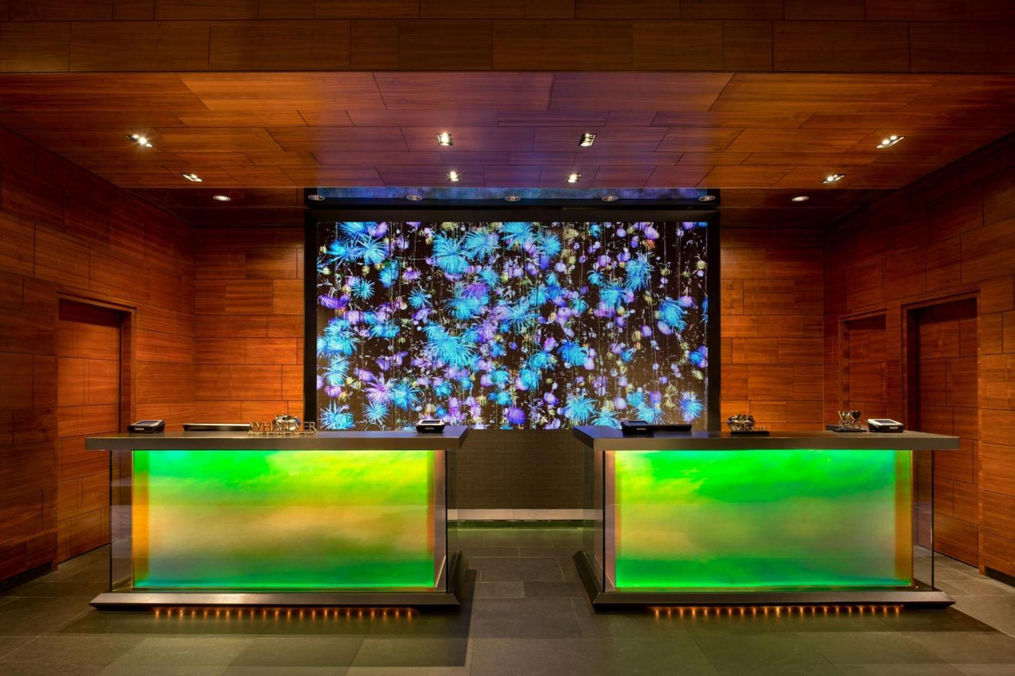 W Hong Kong Hotel Exterior photo